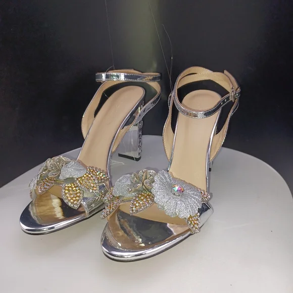 S🙁RRY No Longer Available* Please check out my other size 10 shoes😀 available. - Picture 2 of 9